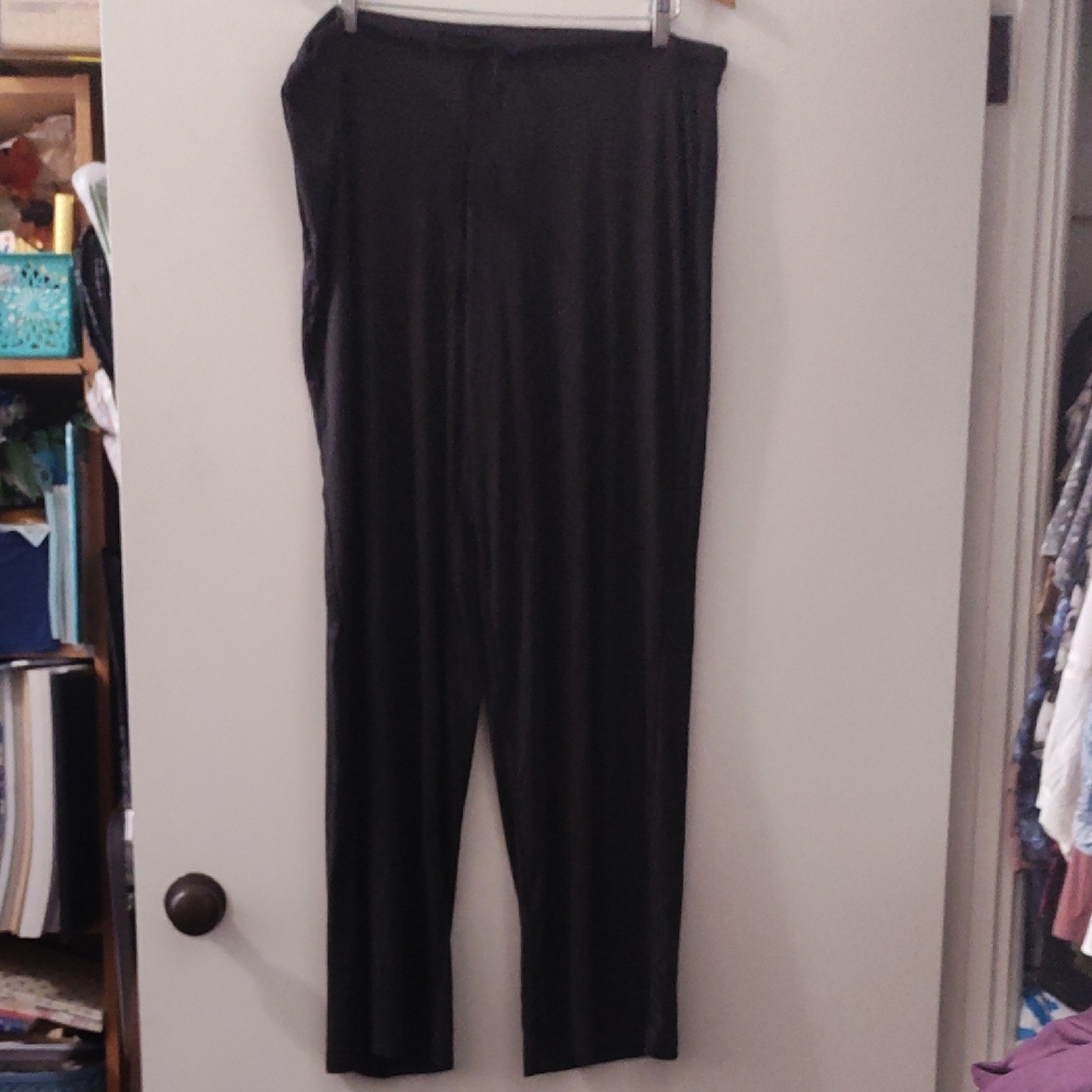 32 Degrees Cool Black Sleepwear